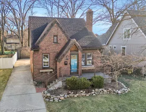 417 W Lewiston Ave, Ferndale, MI 48220