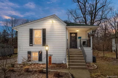 404 1st Ave, Ypsilanti, MI 48197