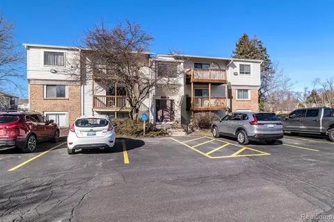 30022 W 12 Mile Rd #2, Farmington Hills, MI 48334