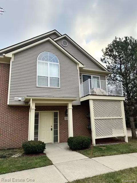 501 Mulberry St, Wyandotte, MI 48192