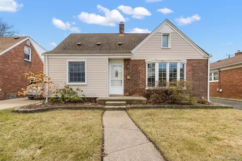 15615 Oceana Ave, Allen Park, MI 48101