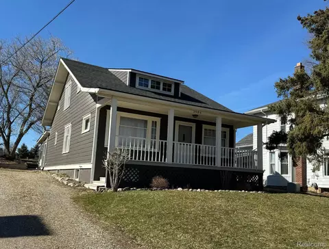 3984 N Oak St, Metamora, MI 48455