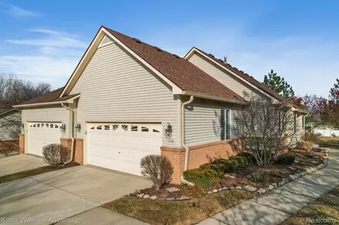 1038 Bird Song Ln, Milford, MI 48381