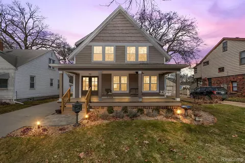 73 Woodward Heights Blvd, Pleasant Ridge, MI 48069