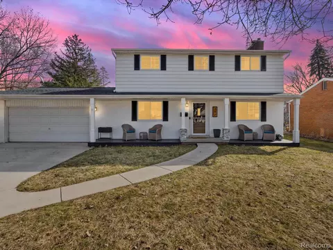 342 Old Bridge Rd, Grand Blanc, MI 48439