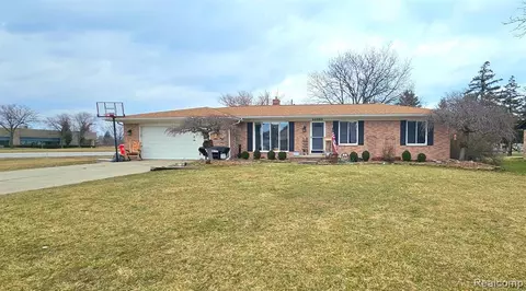 50850 W Shamrock St, Chesterfield, MI 48047