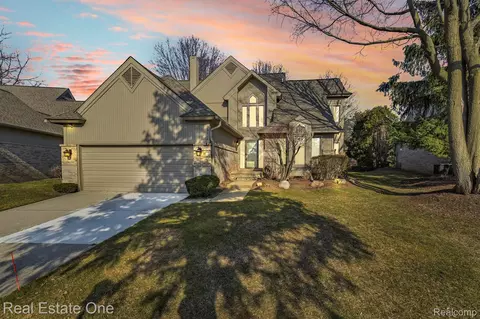 38214 French Pond, Farmington Hills, MI 48331