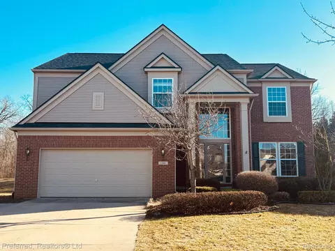1301 Callaway, Oceola, MI 48843