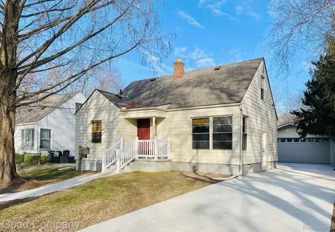 23560 Rosewood St, Oak Park, MI 48237