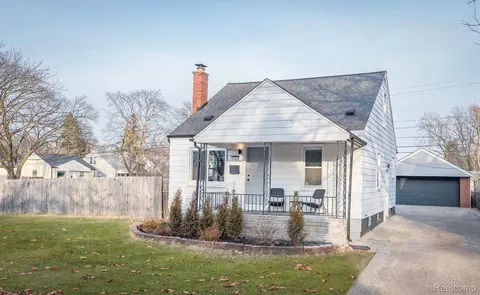 21428 Caledonia Ave, Hazel Park, MI 48030