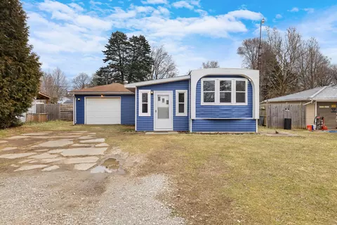 1719 Skyview Dr, Genoa, MI 48114