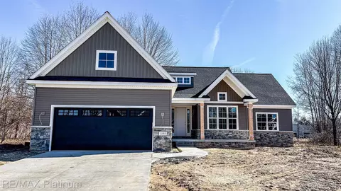 1145 Candlelight Ct, Brighton, MI 48114