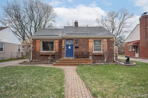 2127 Ellwood Ave, Berkley, MI 48072