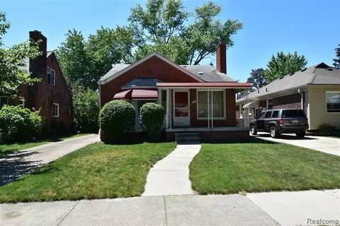 647 N Vernon St, Dearborn, MI 48128