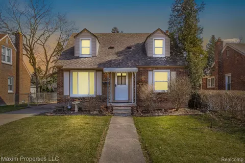 3325 Linden St, Dearborn, MI 48124