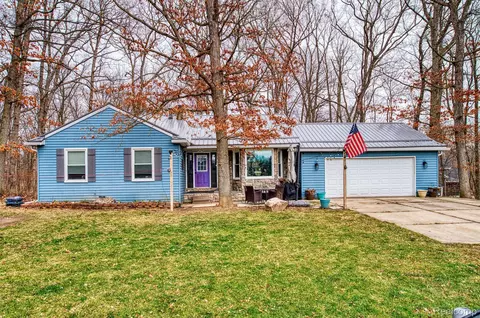 5260 Sherry Ln, Oceola, MI 48855