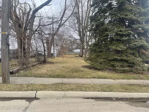 4225 Kiefer Ave, Warren, MI 48091