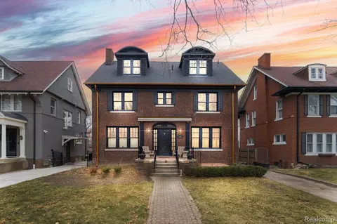 1516 Chicago Blvd, Detroit, MI 48206