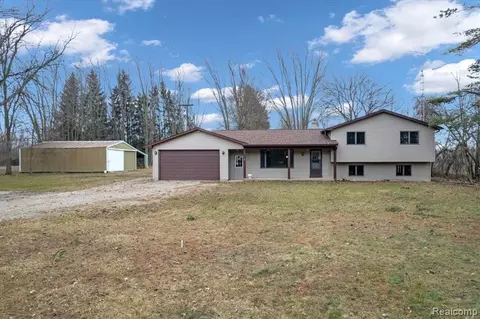 15595 Almont Rd, Allenton, MI 48002