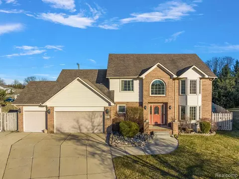 23559 Andrew Blvd, Flat Rock, MI 48134
