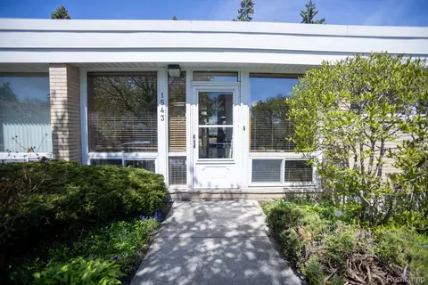 1543 Chateaufort #043, Detroit, MI 48207