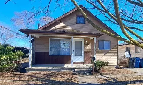 18876 Gaylord, Redford, MI 48240