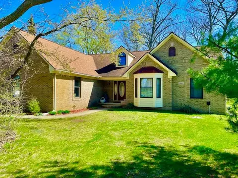3005 E Commerce Rd, Commerce, MI 48382