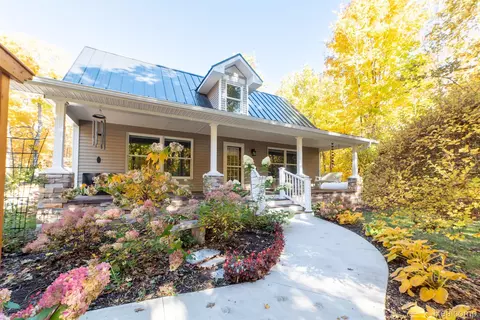2952 Spruce St, St. Ignace, MI 49781