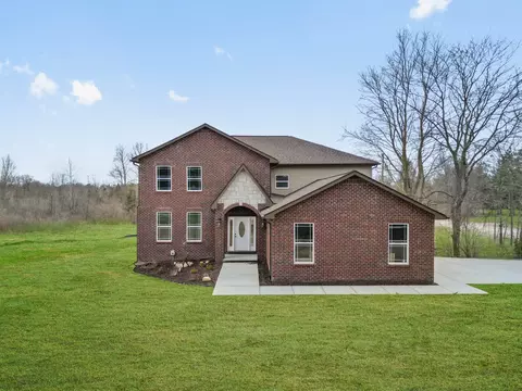 9050 Tower Rd, South Lyon, MI 48178