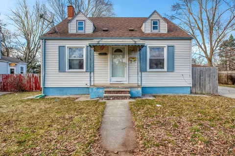 3697 Bart Ave, Warren, MI 48091