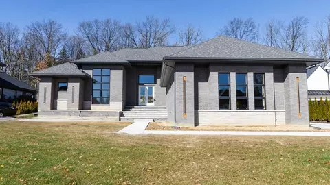 230 Enclave, Rochester Hills, MI 48306