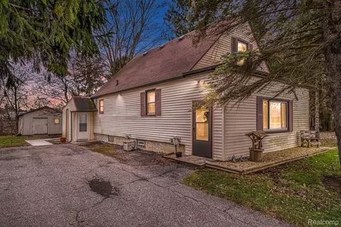 8129 E Crapo St, Swartz Creek, MI 48473