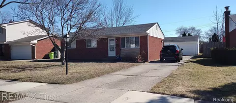 13340 Whitfield Dr, Sterling Heights, MI 48312