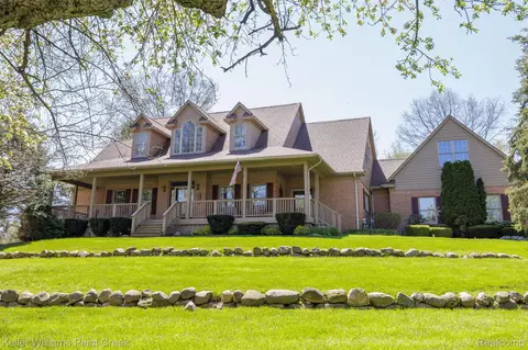 70401 Carnegie Ln, Bruce Township, MI 48065