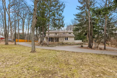 5021 Clarkston Rd, Independence, MI 48348