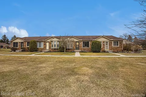 11419 Beaconsfield Rd, Washington, MI 48094