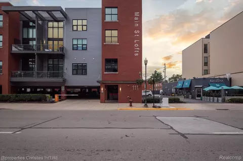 111 N Main St #310, Royal Oak, MI 48067