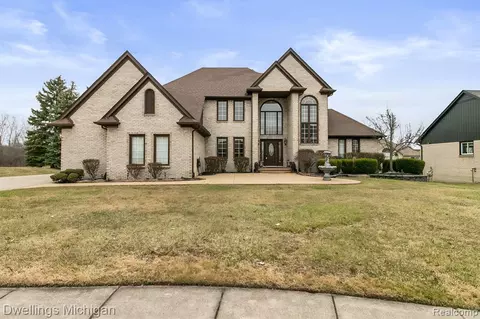 42906 Shortridge Dr, Sterling Heights, MI 48314