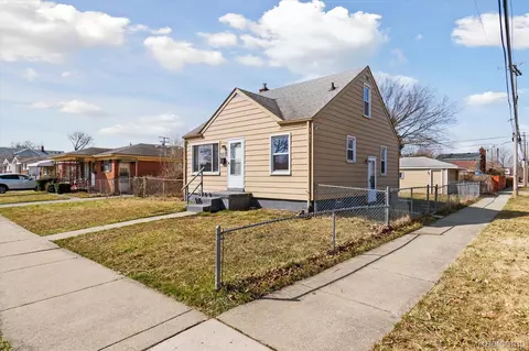 1358 Wilson Ave, Lincoln Park, MI 48146