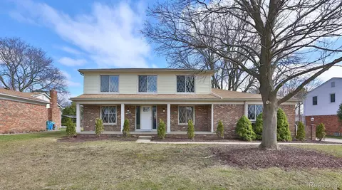 11204 Bellwood Dr, Plymouth, MI 48170
