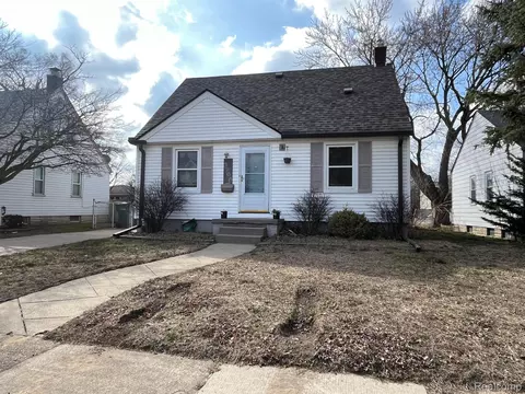 3726 Westpoint St, Dearborn, MI 48124
