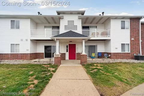 401 Carom Cir, Mason, MI 48854