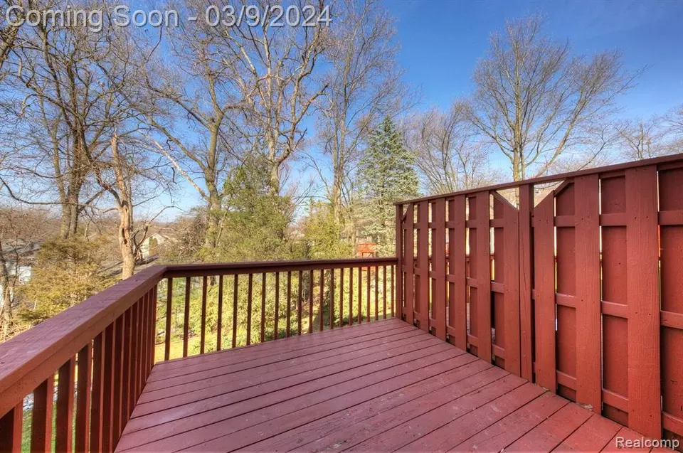 840 Woodridge Hills Dr, Brighton, MI 48116 20 Photos Movoto