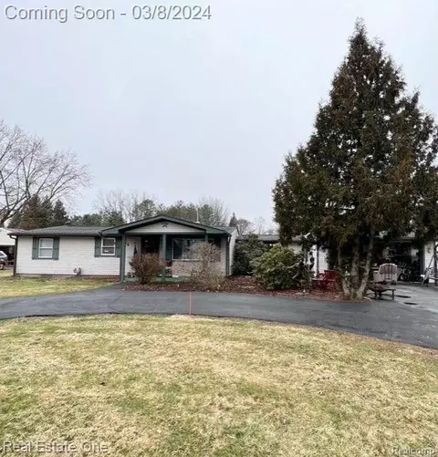 4991 Cecelia Ann Ave, Clarkston, MI 48346
