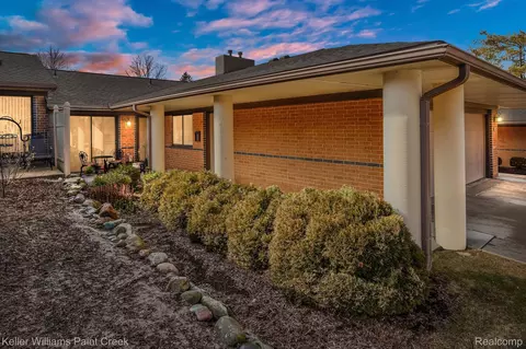 969 Wexford Way, Rochester Hills, MI 48307