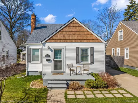1323 N Altadena Ave, Royal Oak, MI 48067