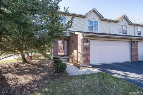 24239 Lathrup Blvd, Southfield, MI 48075