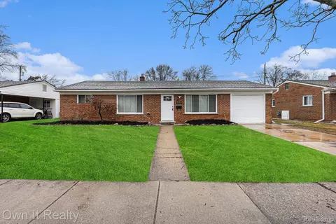 23119 Shoreview St, Saint Clair Shores, MI 48082