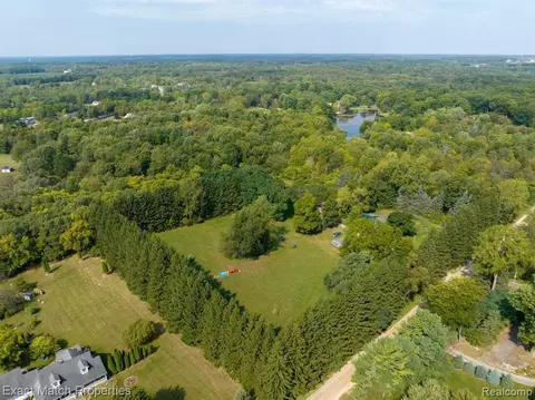 Parcel 2 Windy Knoll Drive, Holly, MI 48442