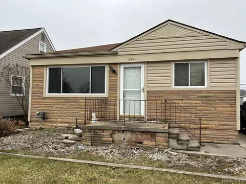 18946 Martin Rd, Roseville, MI 48066